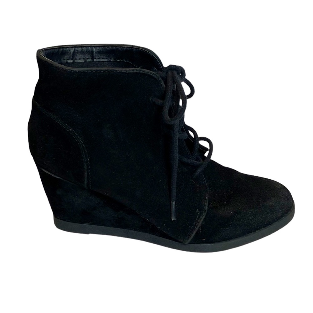 Madden Girl black suede wedge tie bootie size 6